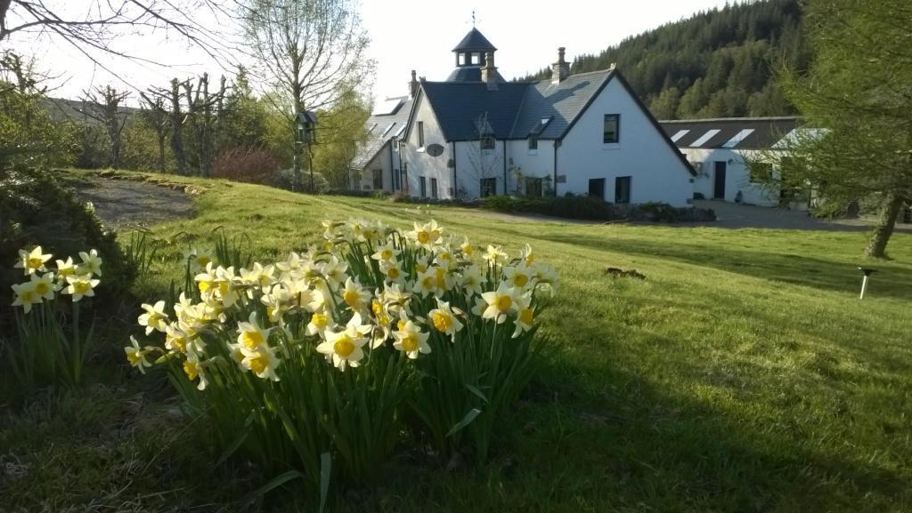 Stronavaich Cairngorm Guest House Томинтул Екстериор снимка